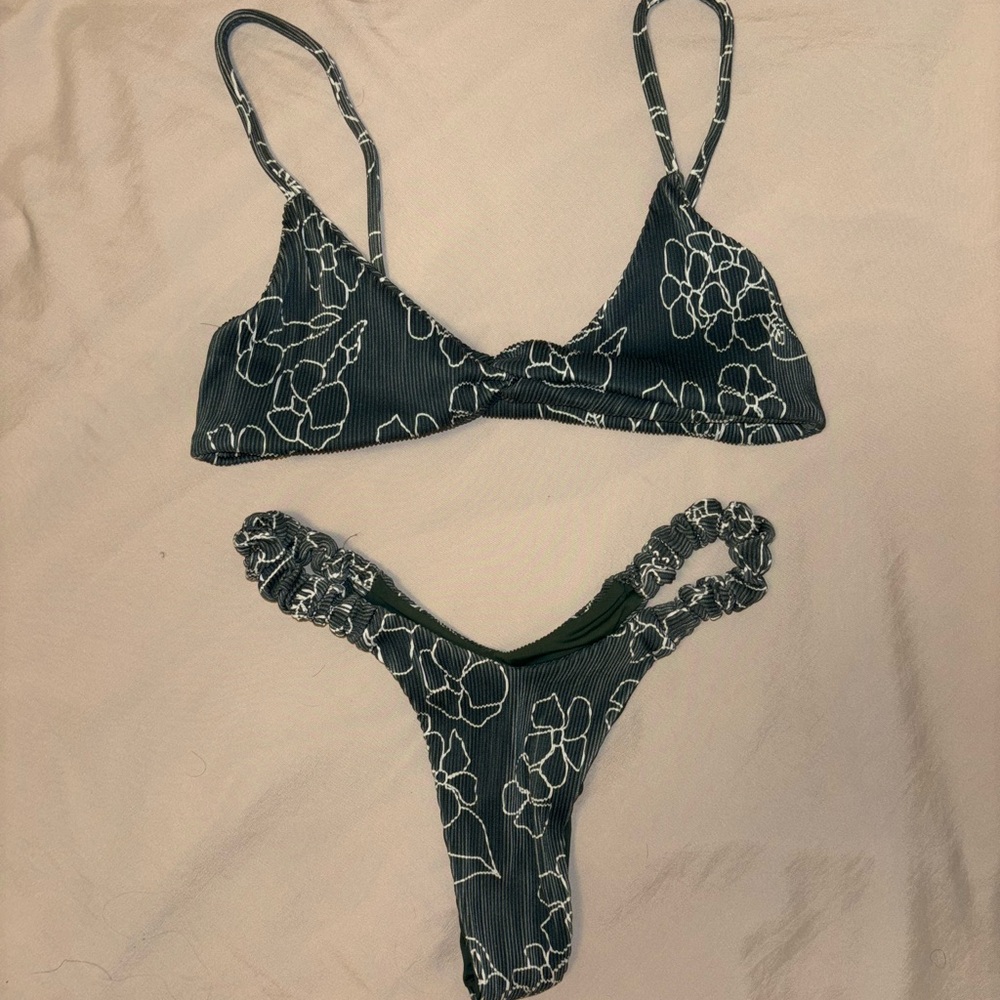 Puakenikeni Floral Bikini Set